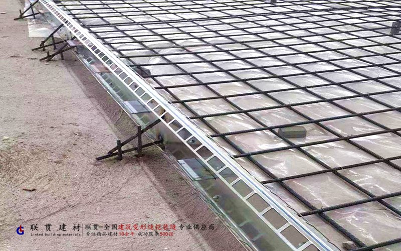 贺州市LG160-3000镀锌钢板铠装缝案例